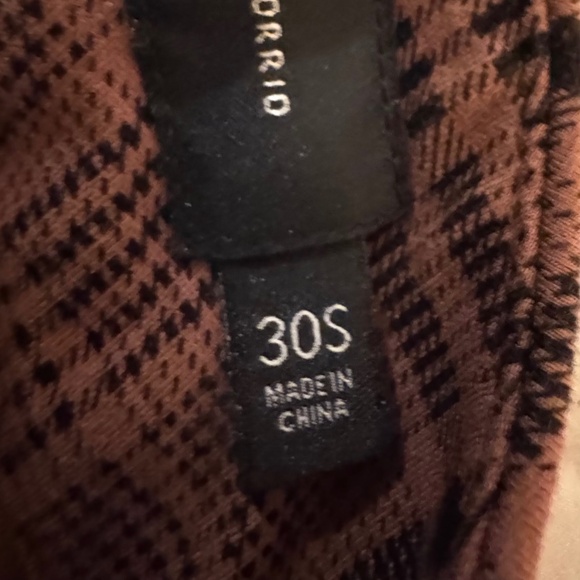 Studio by Torrid Brown Glen Plaid Trouser Pants β 30S (Short Inseam) - Picture 8 of 12